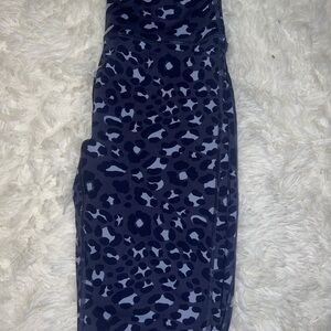Aerie Black and White Animal Print Leggings